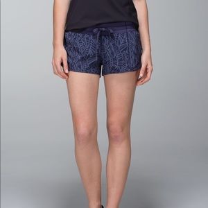 Lululemon Pretty Palm Cadet Hotta Hot Shorts